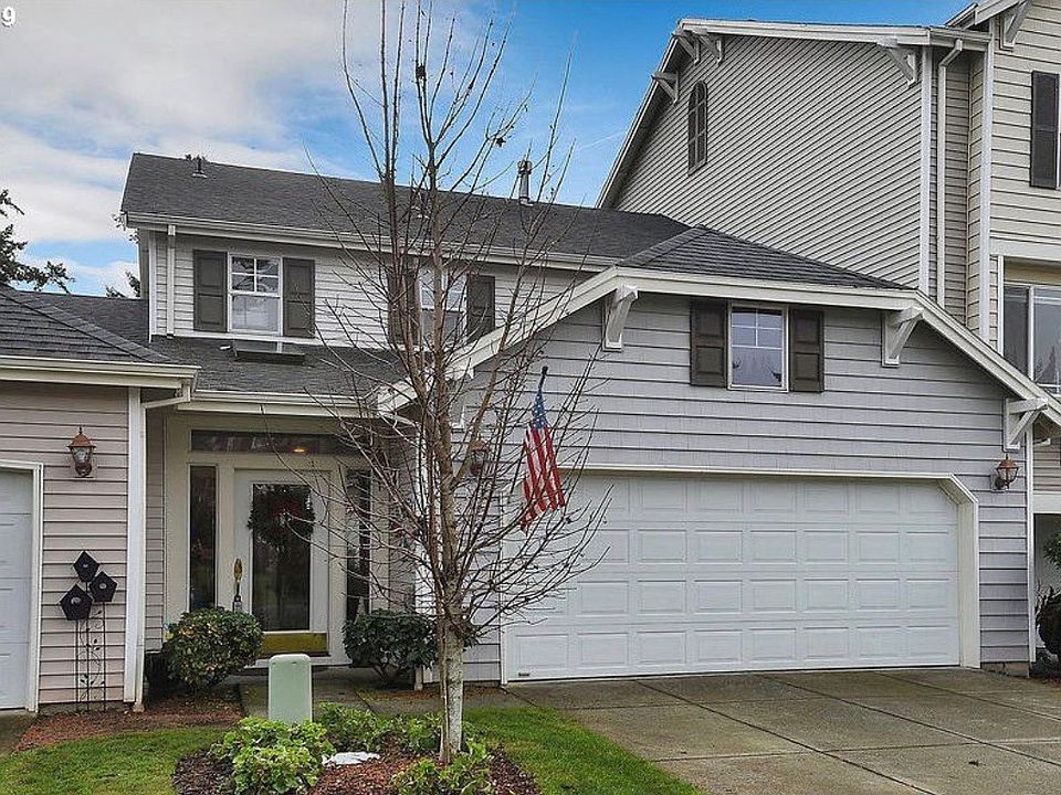 1st image of 10811 SE 18th Cir #10811