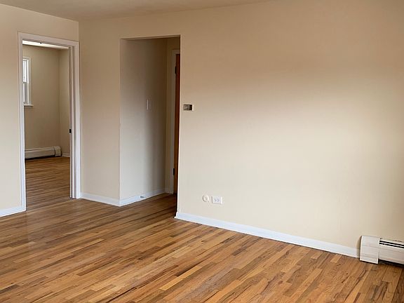 4th image of 7904 S Wabash Ave #3B