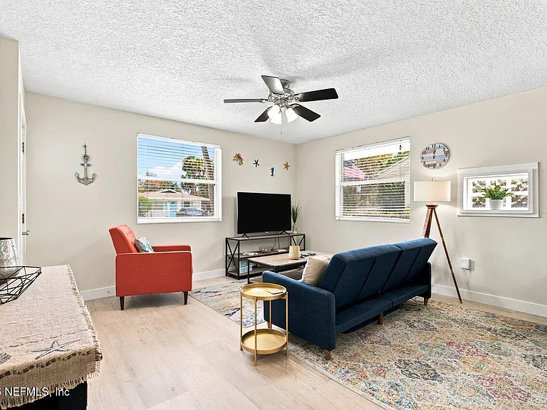 420 7th Ave S — Photo 4
