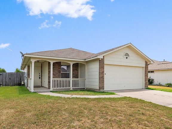 4th image of 315 McCoy Ln