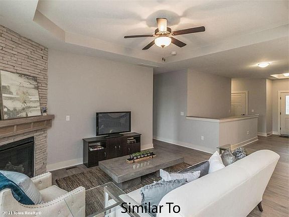 2nd image of 9491 Verdi Ln