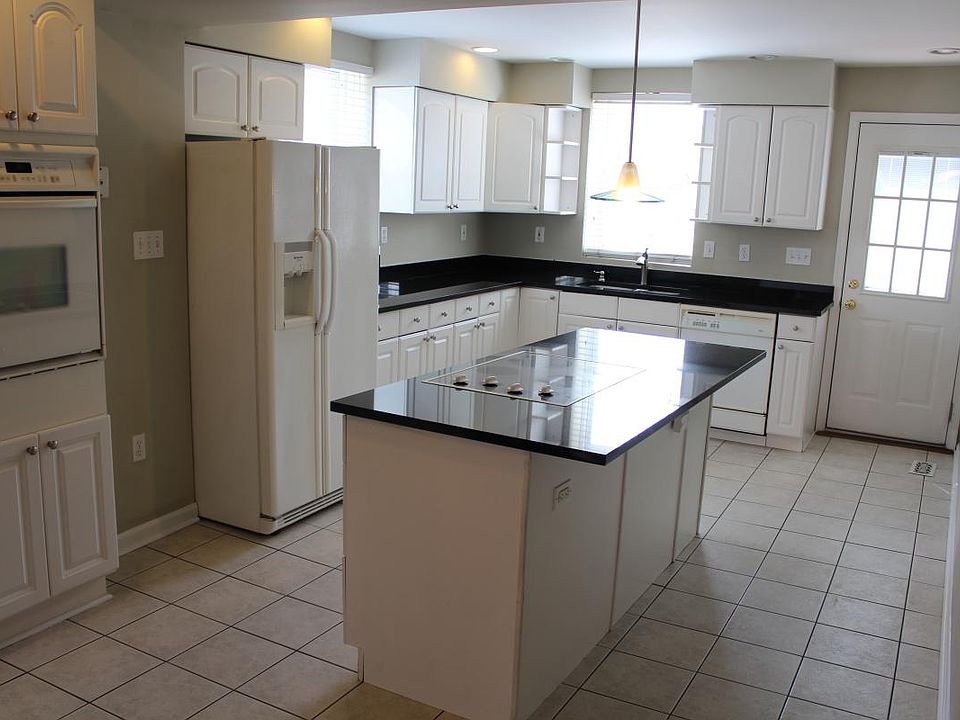 Gourmet Kitchen