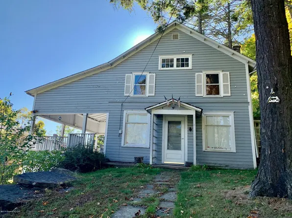 13 Rock Ln, Harveys Lake, PA 18618