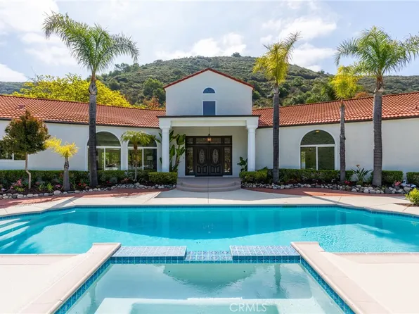 44240 La Cruz Dr, Temecula, CA 92590