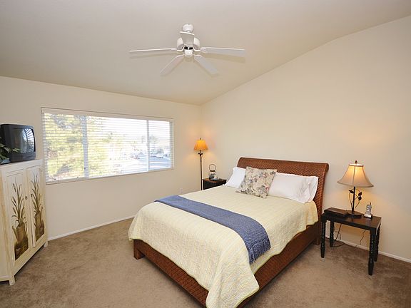 4th image of 32075 Camino Herencia