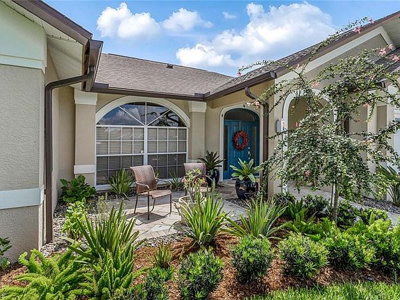 3rd image of 6645 Willow Lake Cir