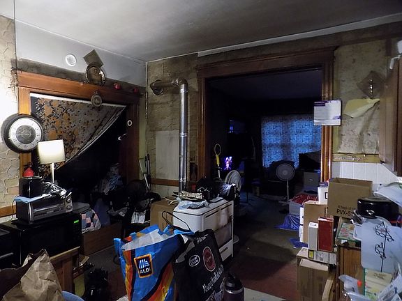 4th image of 4948 S Damen Ave