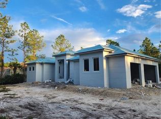 262 16th Ave NE, Naples, FL 34120