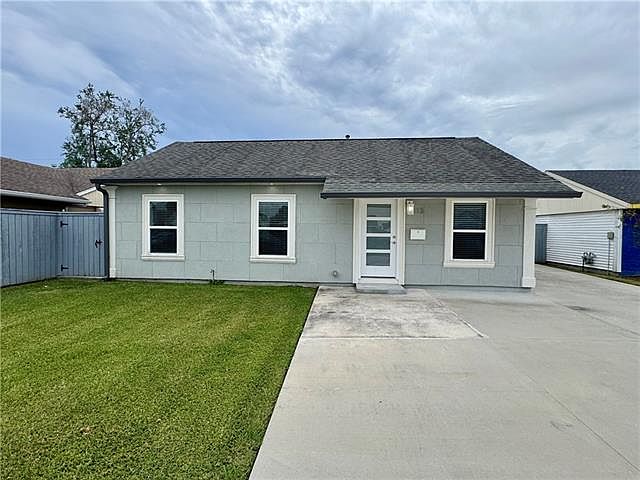 1st image of 113 Jeanne Dr