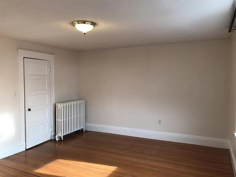 25 Lake St #2 — Photo 32