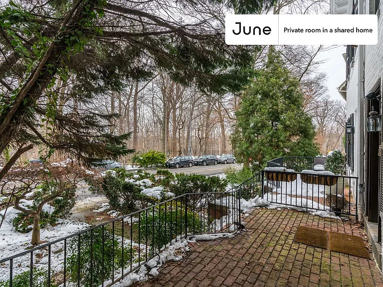 2270 Cathedral Ave NW #1A — Photo 10