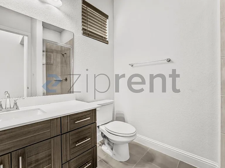6405 Golden Bough Ln — Photo 9