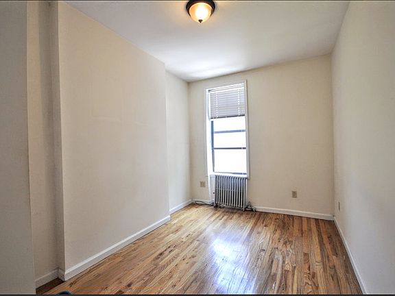 5th image of 463 10th St #6