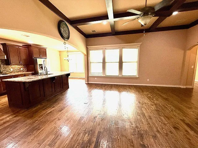 1200 S Kalanchoe Ave — Photo 4