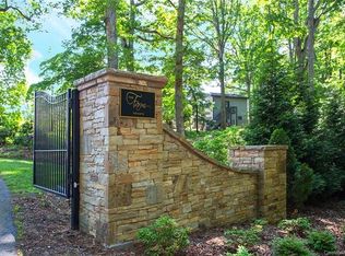 34 Copper Mill Ct, Candler, NC 28715