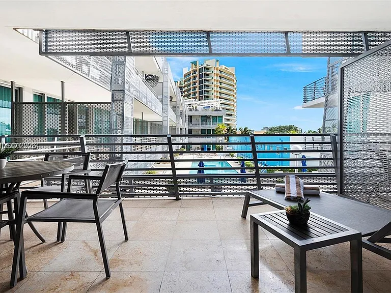 1437 Collins Ave #327 — Photo 17
