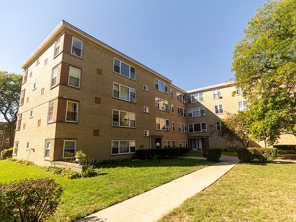 2nd image of 6100 N Winchester Ave APT 3a