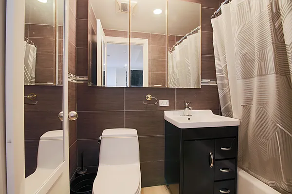 Rented by Platinum Properties | media 23