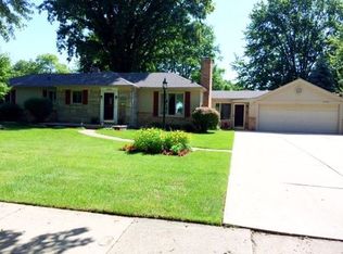 28300 Ruehle St, Saint Clair Shores, MI 48081