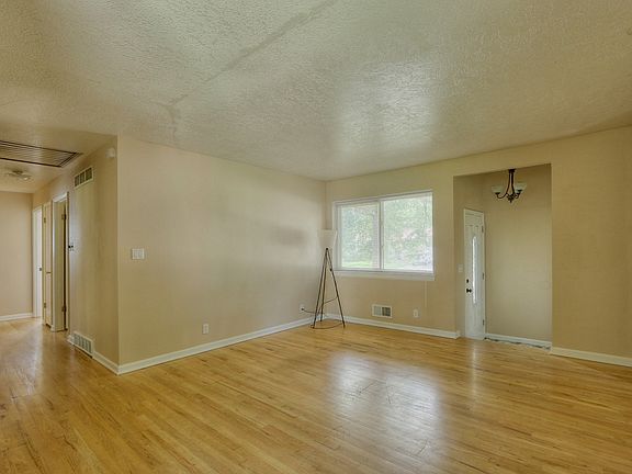 4th image of 1704 NE 67th Ter