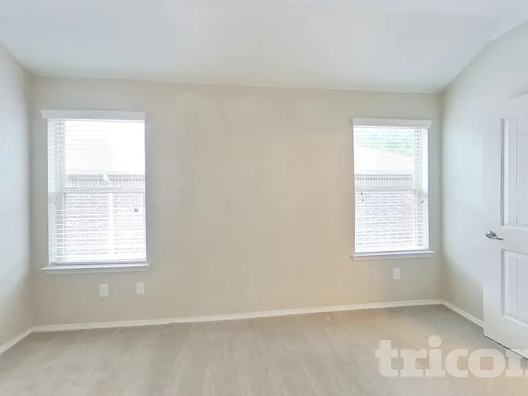 529 Cheyenne Dr — Photo 6