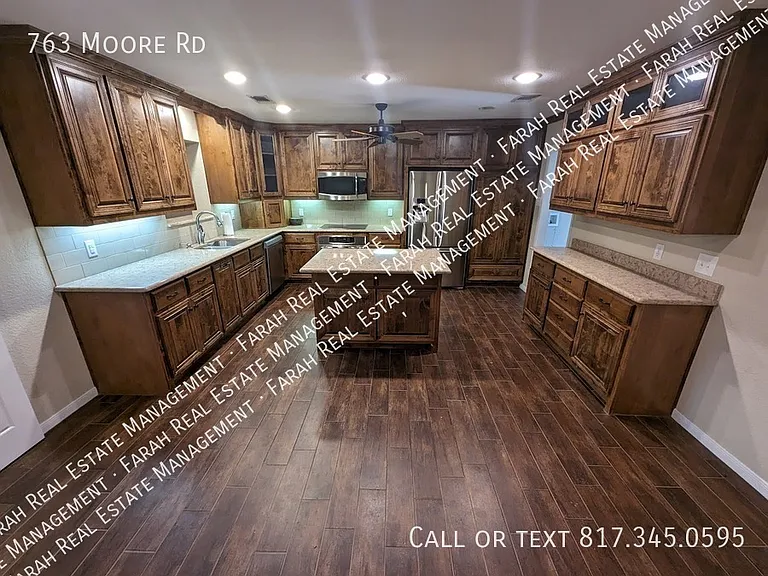 763 Moore Rd — Photo 11
