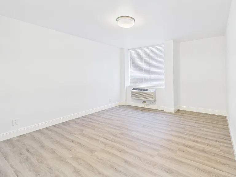 7510 Hornwood Dr #801 — Photo 8
