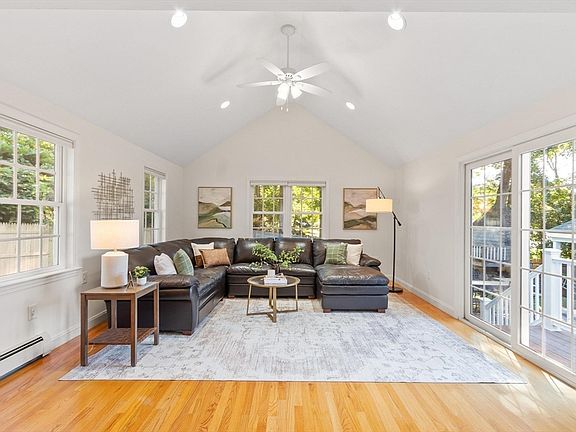 2nd image of 33 Birch Hill Rd