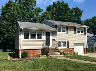 6254 Colebrook Rd, Cleveland, OH 44130