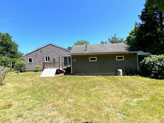 4th image of 8 N Precinct St