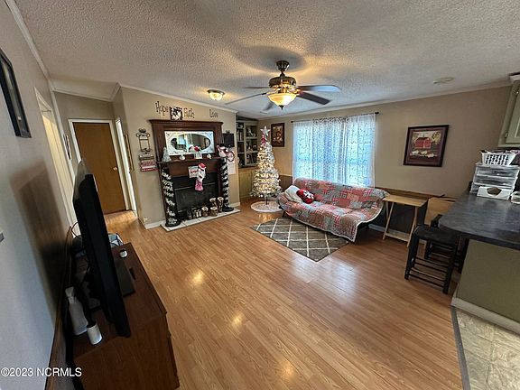 3rd image of 954 Louis Breeden Boulevard