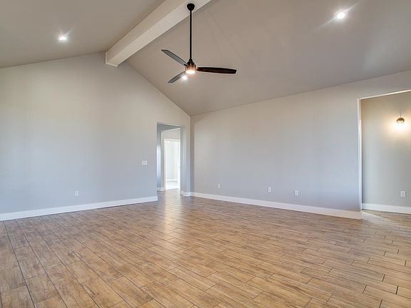 3rd image of 3540 Meadowbrook Dr