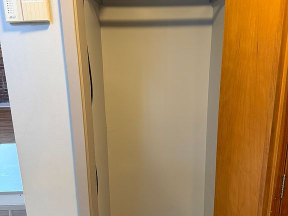 5th image of 871 Delaware Ave APT 17