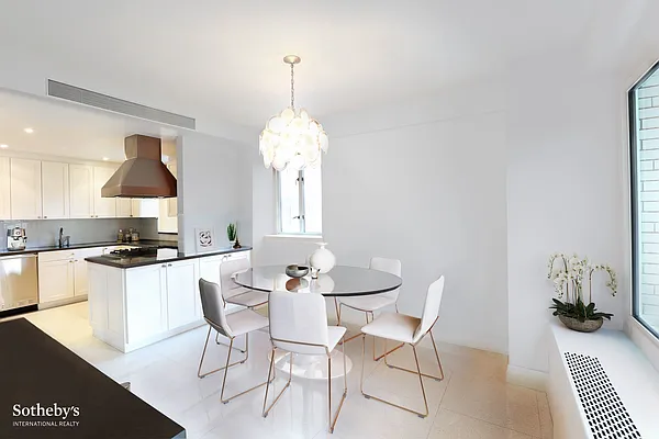 Rented by Sotheby's International Realty | media 25