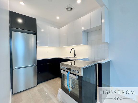2nd image of 1042 President St #7B