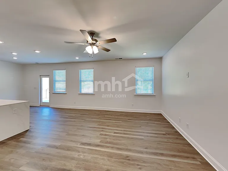 669 Summit View Ln — Photo 8