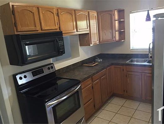 2nd image of 5551 Kelly Dr N