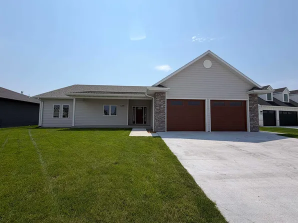 4280 Bretwood Circle, North Platte, NE 69101