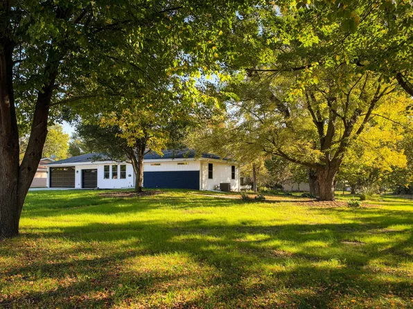 3414 Opal Dr, Ames, IA 50010