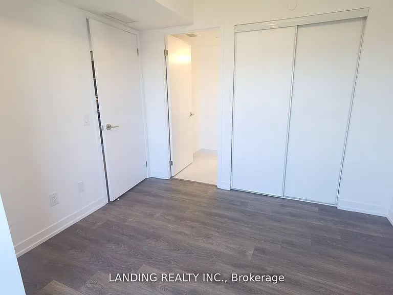 219 Dundas St E #2112 — Photo 15