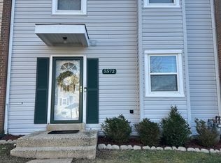 5572 Hollins Ln, Burke, VA 22015