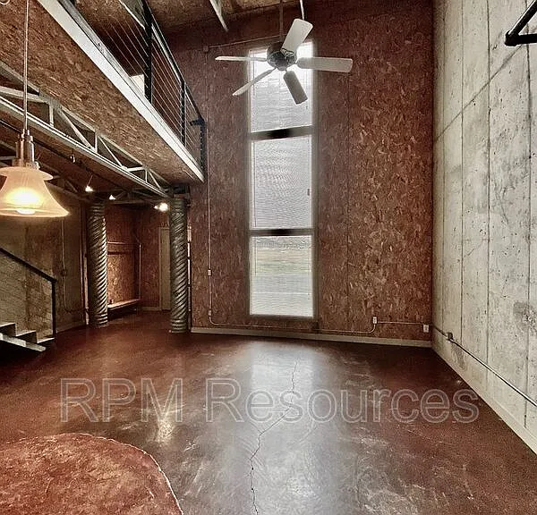 300 Summit Ridge Dr #B1 — Photo 5