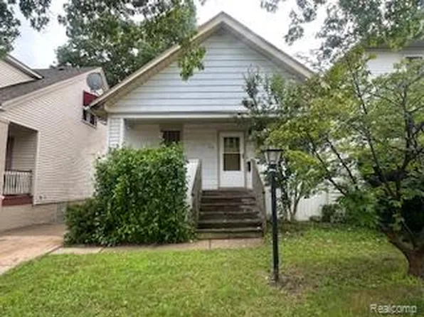 1451 Beaconsfield Ave, Grosse Pointe Park, MI 48230