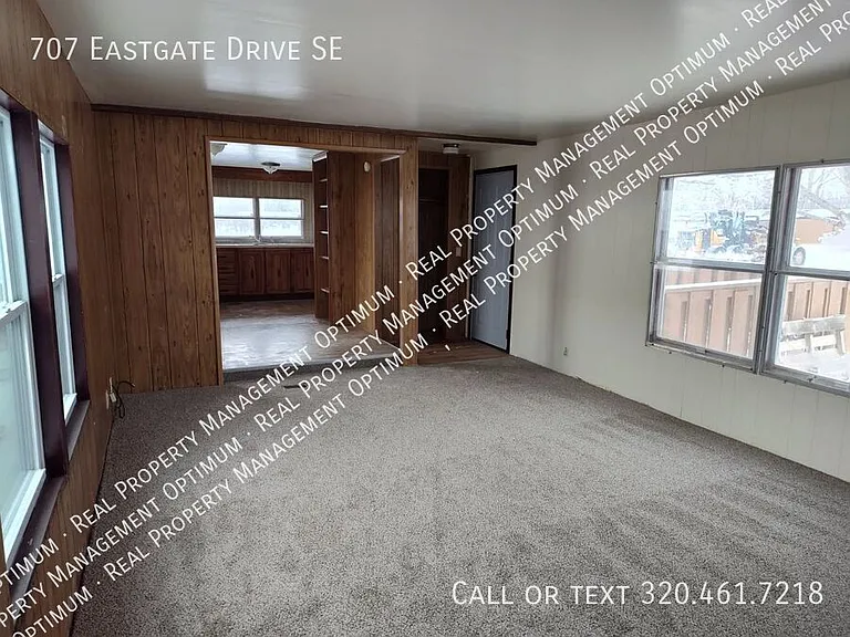 707 Eastgate Dr SE — Photo 10