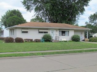 3529 Volquardsen Ave, Davenport, IA 52806