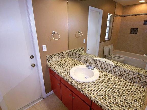 5th image of 1429 Clarion Dr