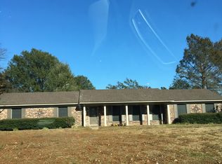 1164 Avon Pl, Greenville, MS 38701