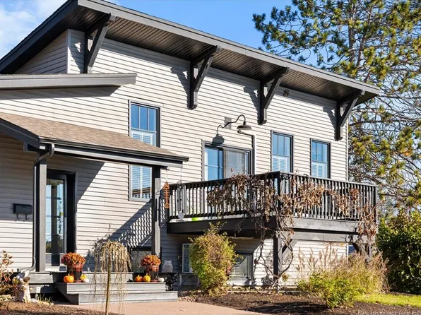 39 Gorveatte St, Dieppe, NB E1A 2E5