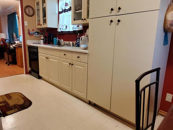 4th image of 859 Dow Ln