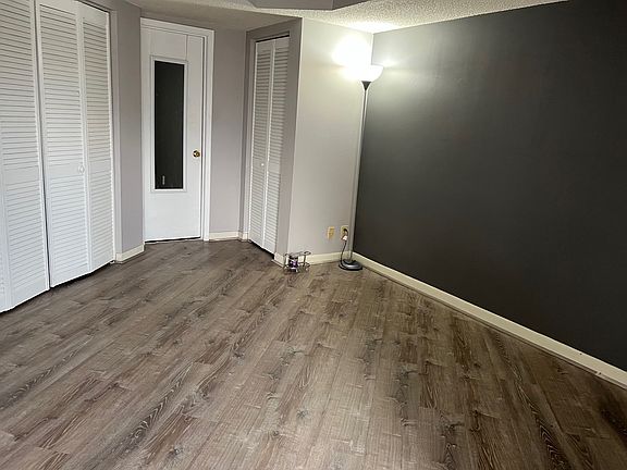 4th image of 900 19th Ave S APT 310